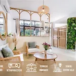 Eros - Loft Entier Avec Balneo & Retroprojecteur شقة