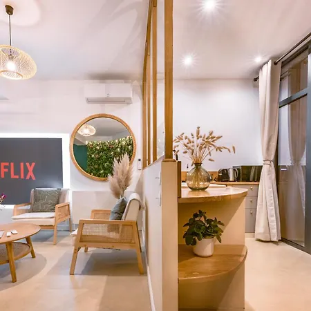 Eros - Loft Entier Avec Balneo & Retroprojecteur Apartment Nyons