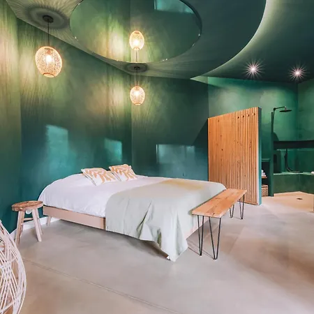 Eros - Loft Entier Avec Balneo & Retroprojecteur